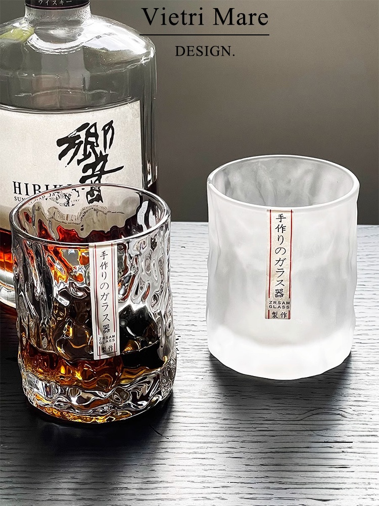 Wine Beer The Whiskey - Ręcznie Robiony Wietnamski Szklany Kubek z