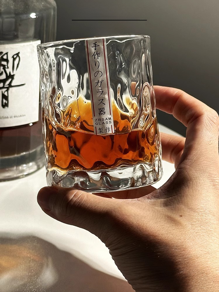 Ręcznie Robiony Wietnamski Szk – Wine Beer The Whiskey recenzja i cena