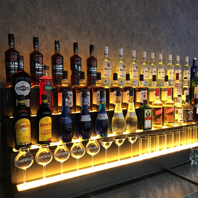 Szafka na wino, witryna, szafk – Wine Beer Restaurant recenzja i cena